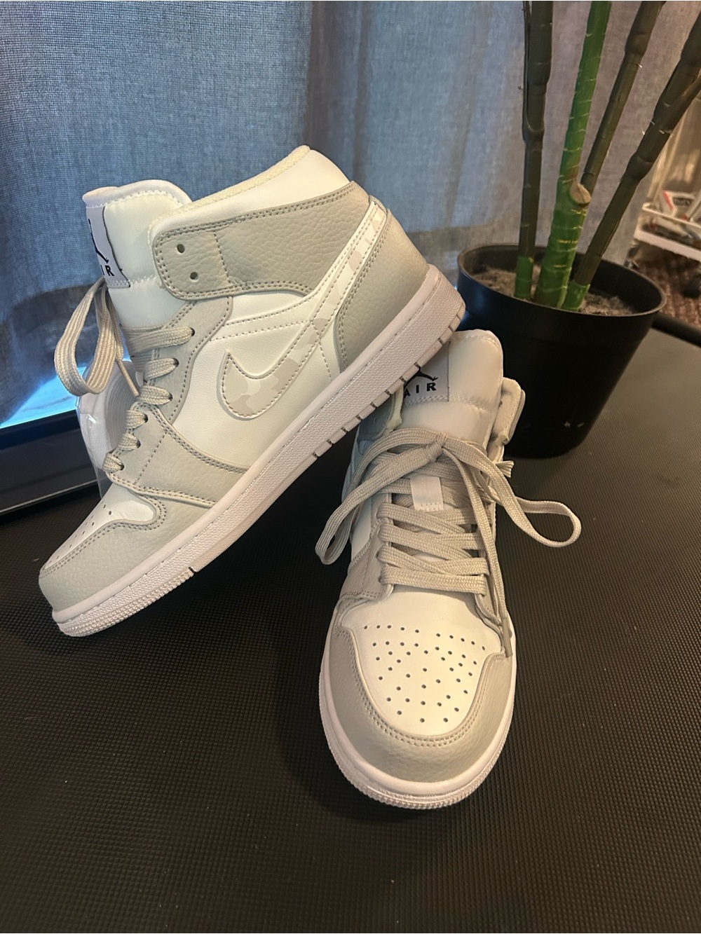 Nike Mid-Top Sneakers in White and Light Gray